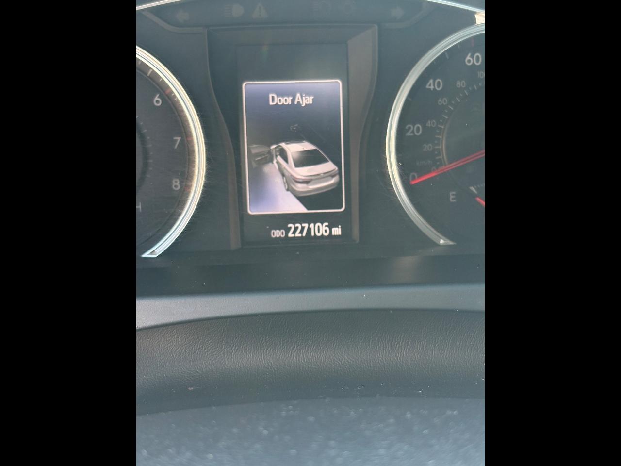 Toyota Camry 4dr Sdn I4 Auto XLE (Natl) 2015