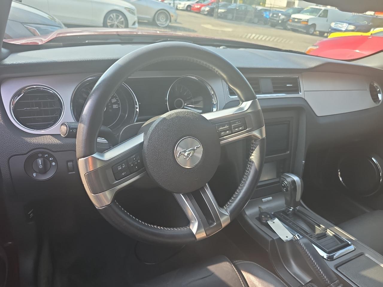 Ford Mustang 2dr Cpe V6 2014