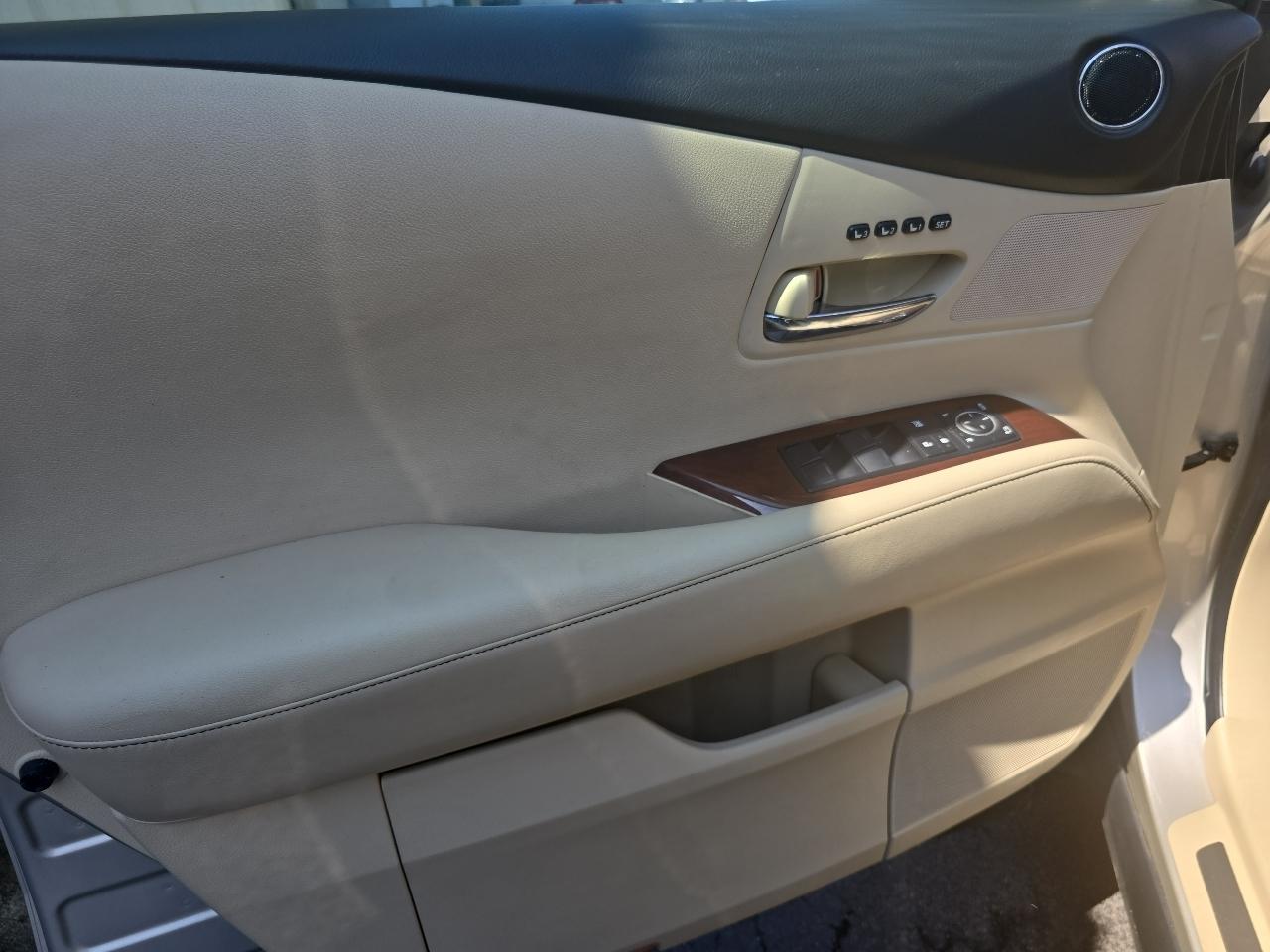 Lexus RX 350 4D SUV AWD 2015