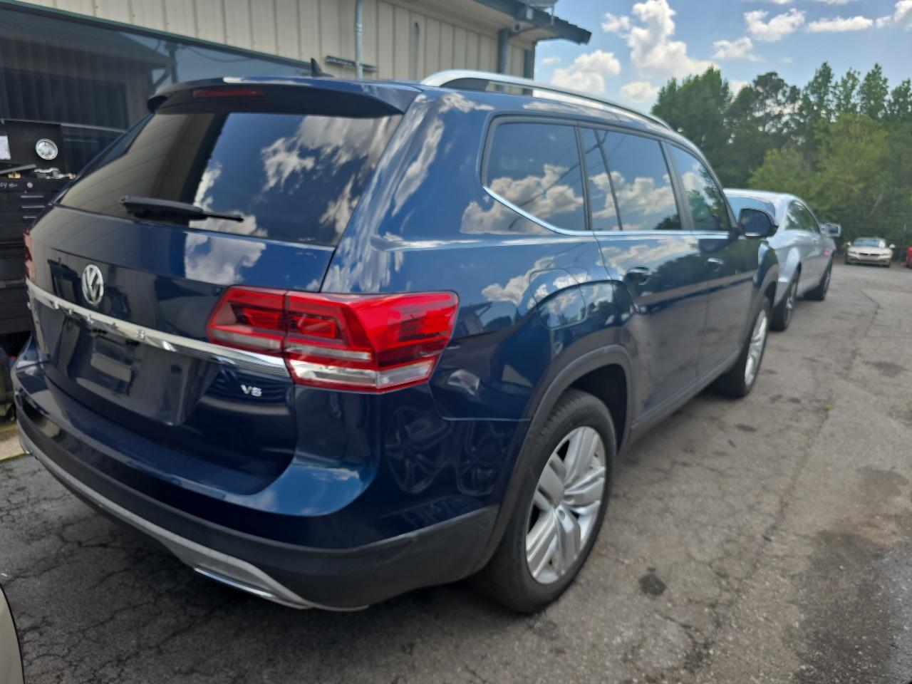 Volkswagen Atlas 3.6L V6 SE w/Technology FWD 2019