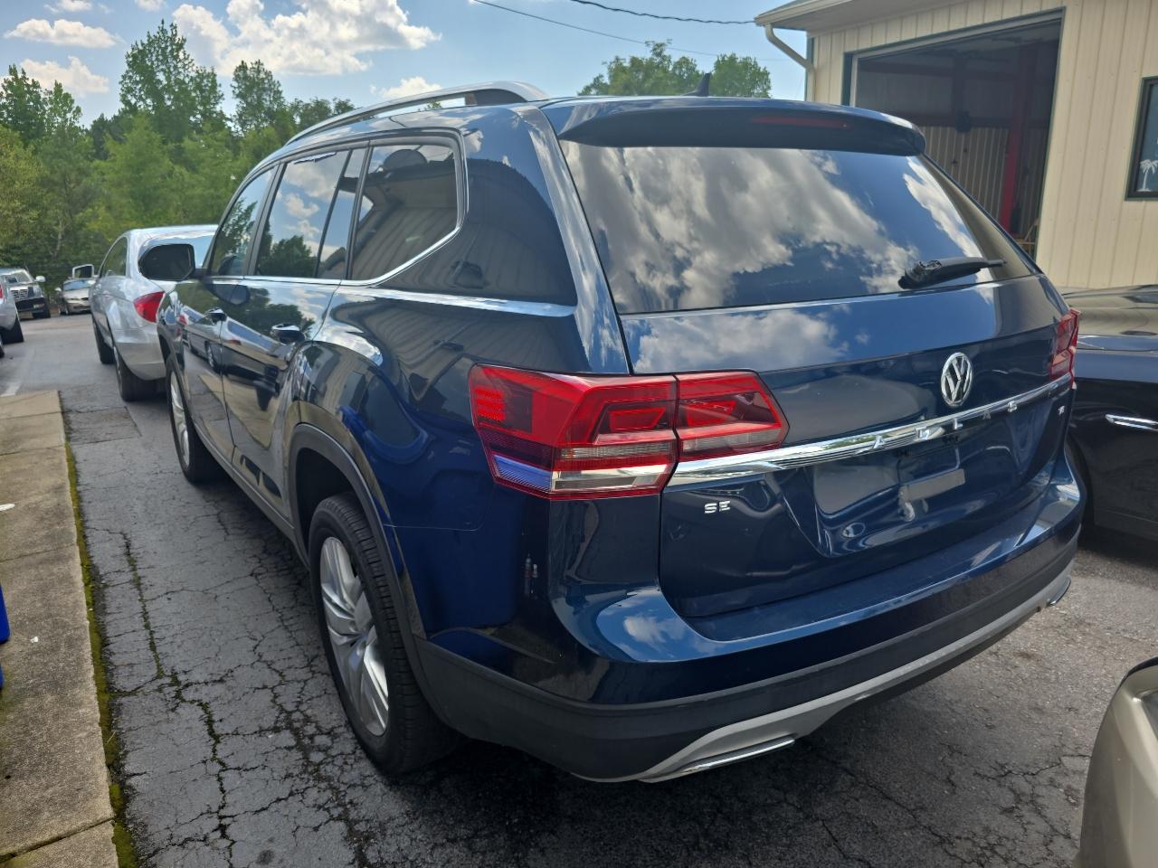 Volkswagen Atlas 3.6L V6 SE w/Technology FWD 2019