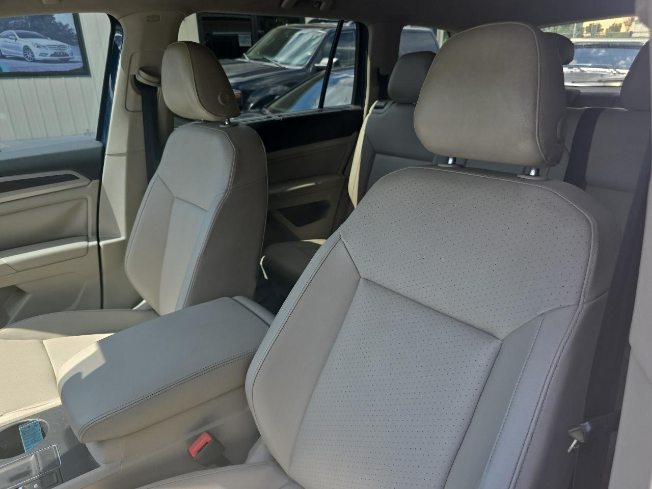 Volkswagen Atlas 3.6L V6 SE w/Technology FWD 2019