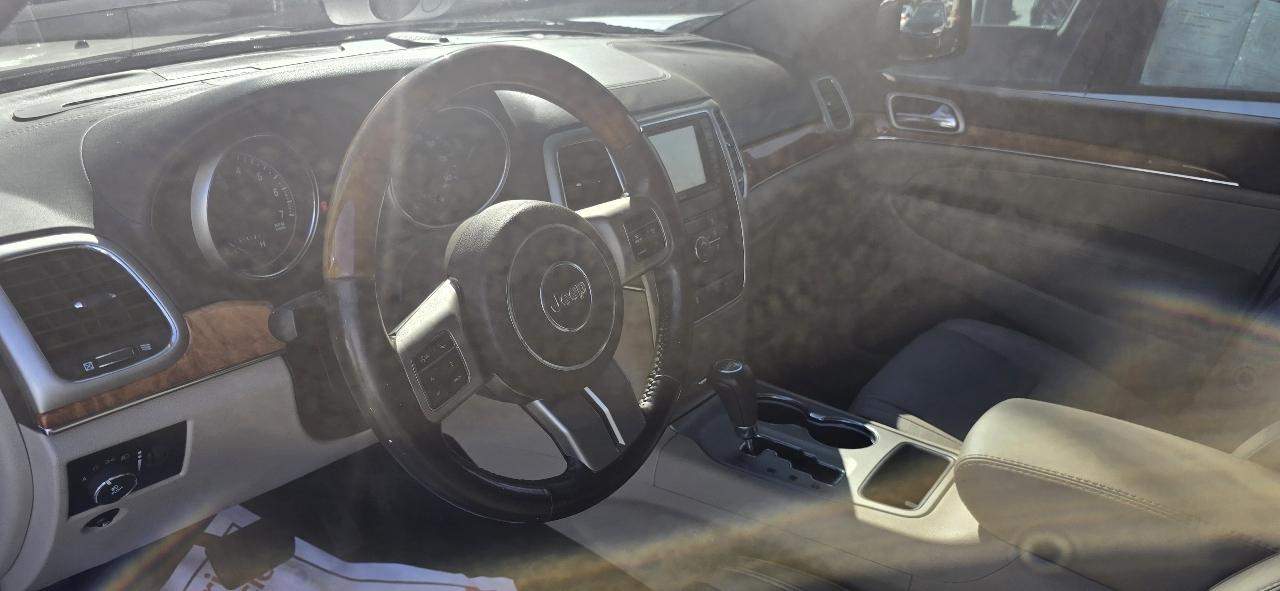 Jeep Grand Cherokee RWD 4dr Overland 2012