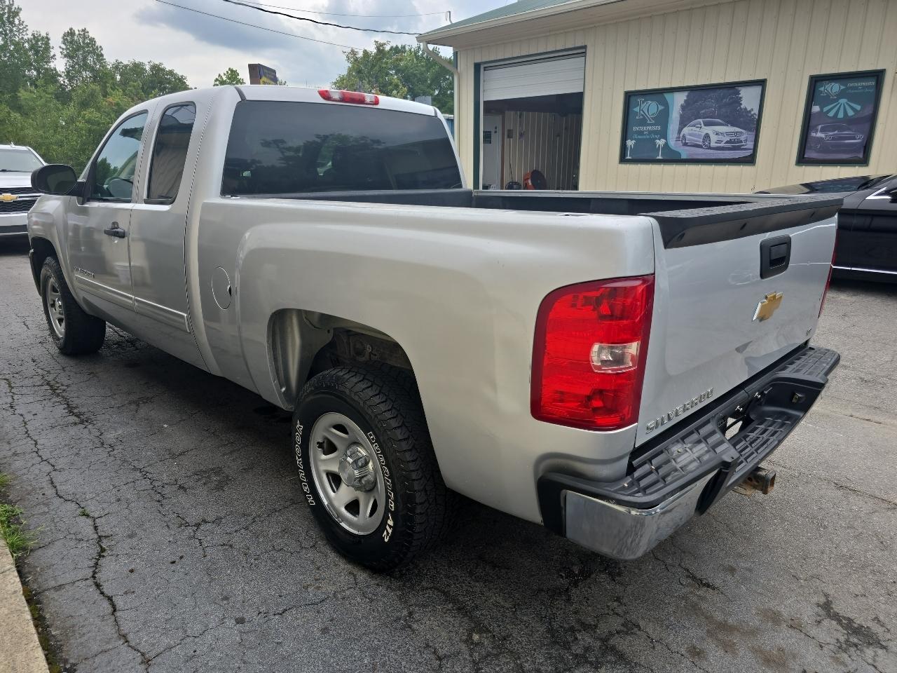 Chevrolet Silverado 1500 2WD Ext Cab 143.5" LT 2013