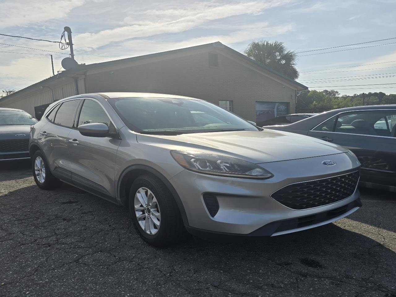 Ford Escape SE Hybrid FWD 2021