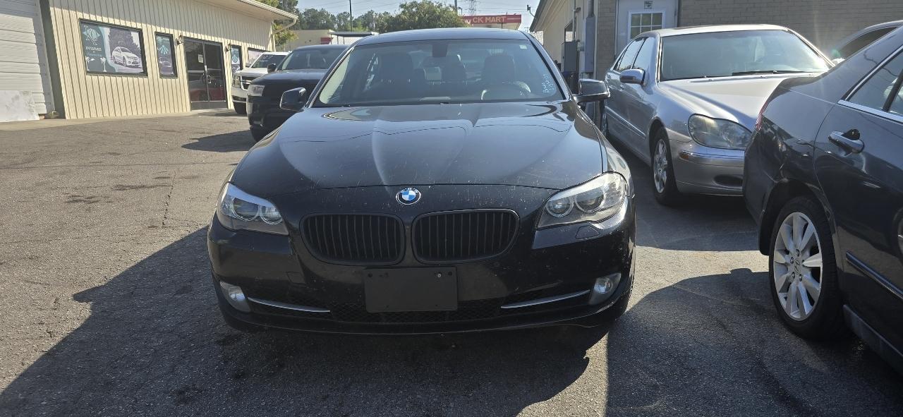 BMW 5 Series 4dr Sdn 528i xDrive AWD 2013