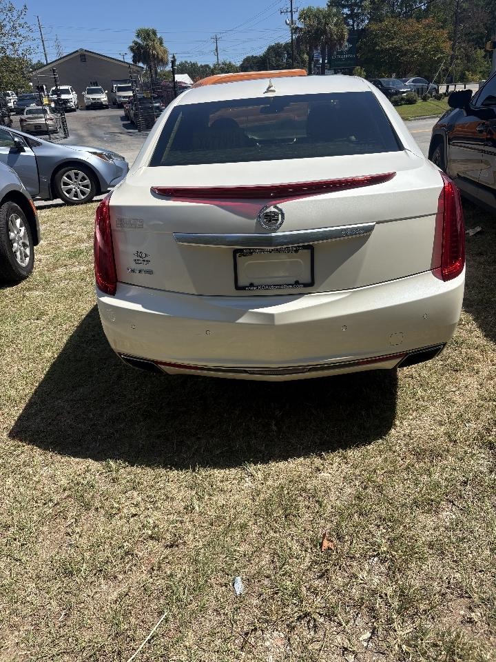 Cadillac XTS 4dr Sdn Luxury FWD 2014