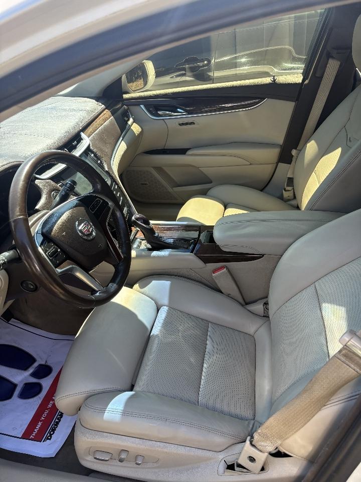 Cadillac XTS 4dr Sdn Luxury FWD 2014