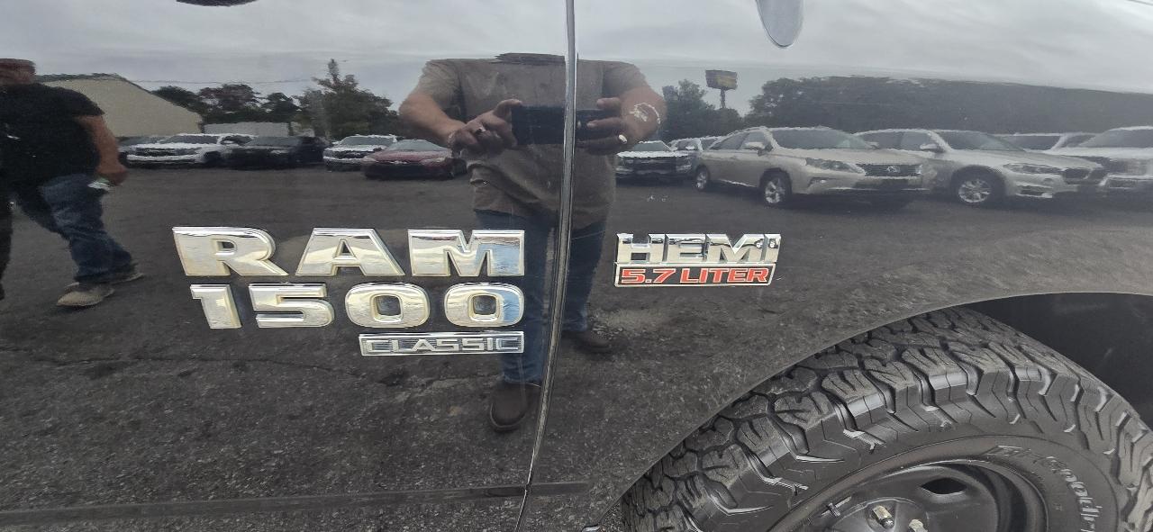 RAM 1500 Classic Tradesman 4x4 Crew Cab 5'7" Box 2019