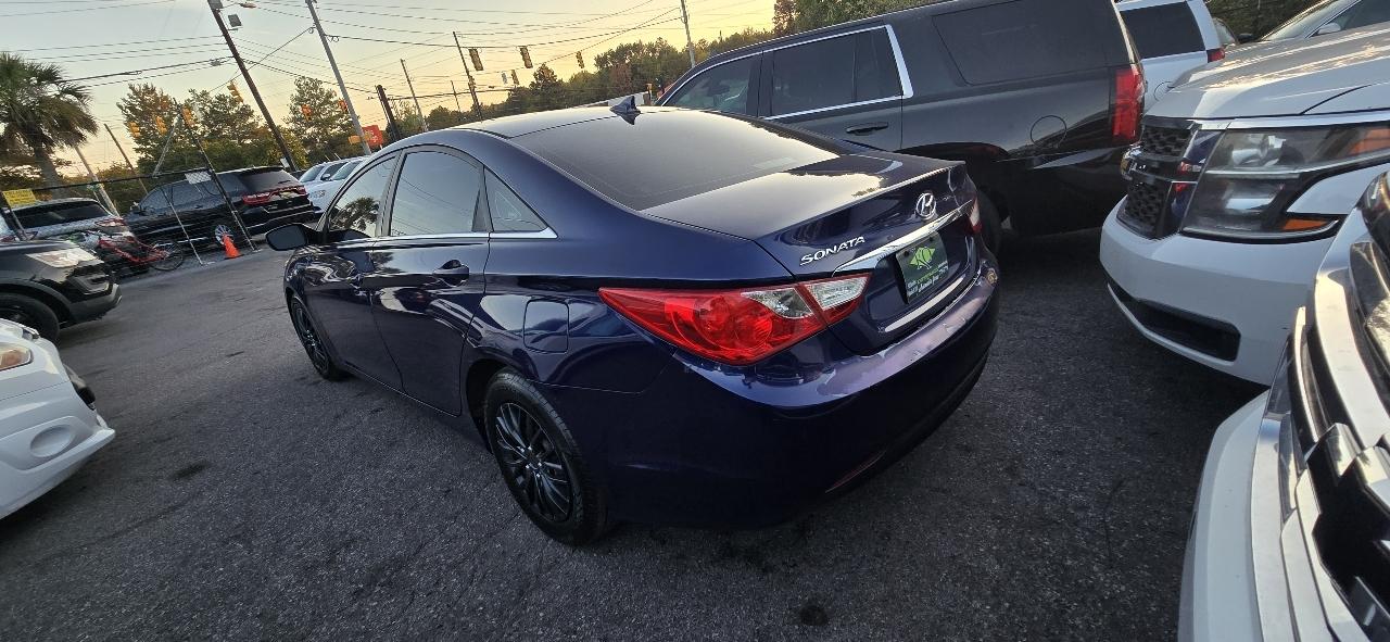 Hyundai Sonata 4dr Sdn 2.4L Auto GLS 2012