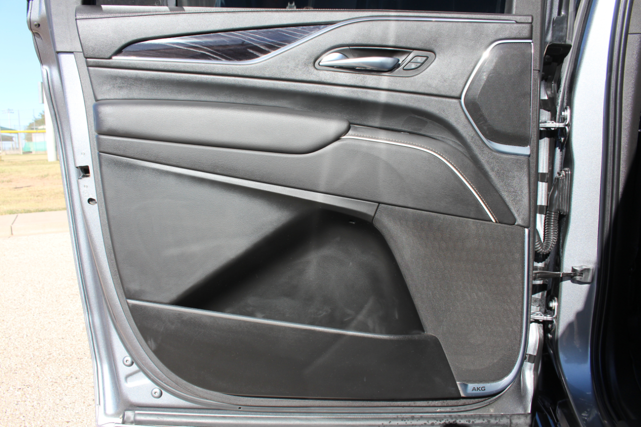 Cadillac Escalade ESV 4WD 4dr Sport 2021