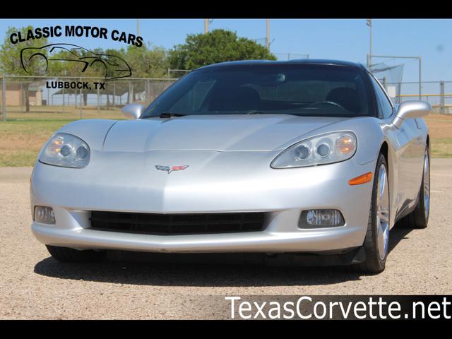 Silver 2009 Chevrolet Corvette 1LT Coupe RWD Coupe Rear-Wheel Drive Automatic
