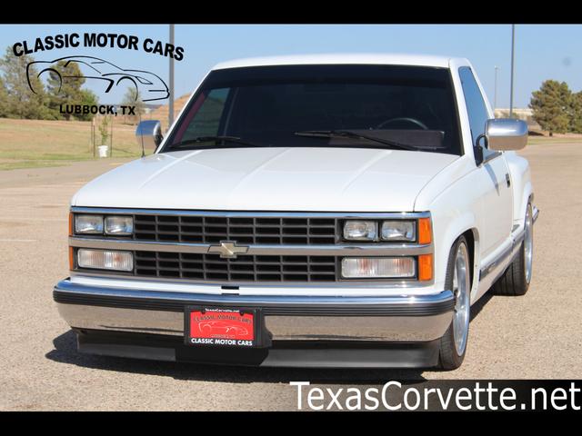 White 1989 Chevrolet C/K 1500 Pickup Truck Automatic