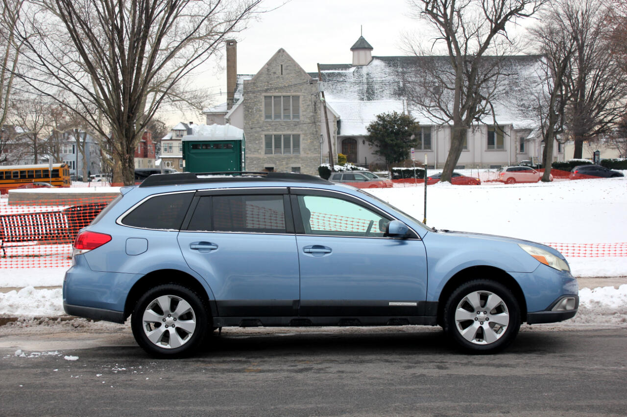 Subaru Outback 2.5i Premium 2011