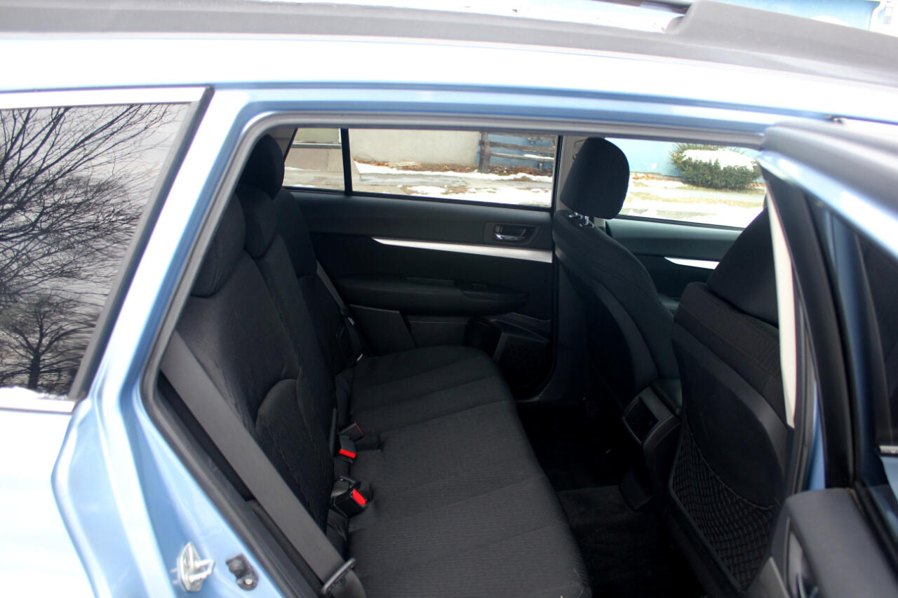 Subaru Outback 2.5i Premium 2011