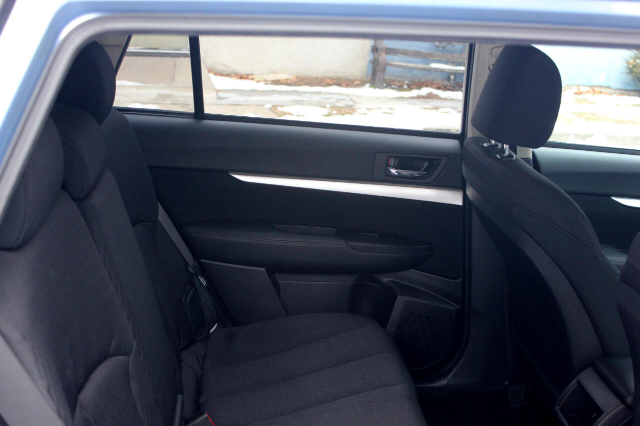 Subaru Outback 2.5i Premium 2011