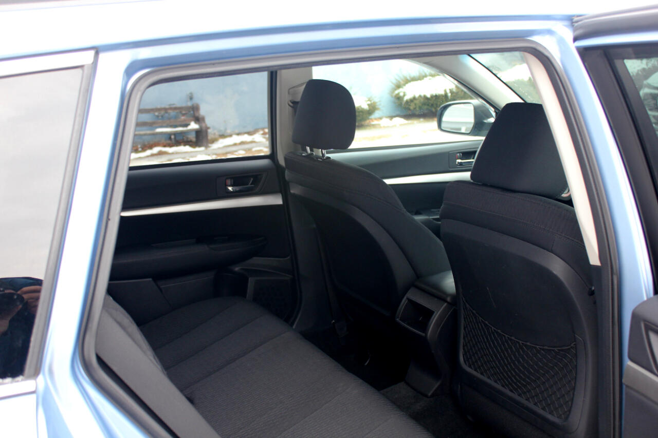 Subaru Outback 2.5i Premium 2011