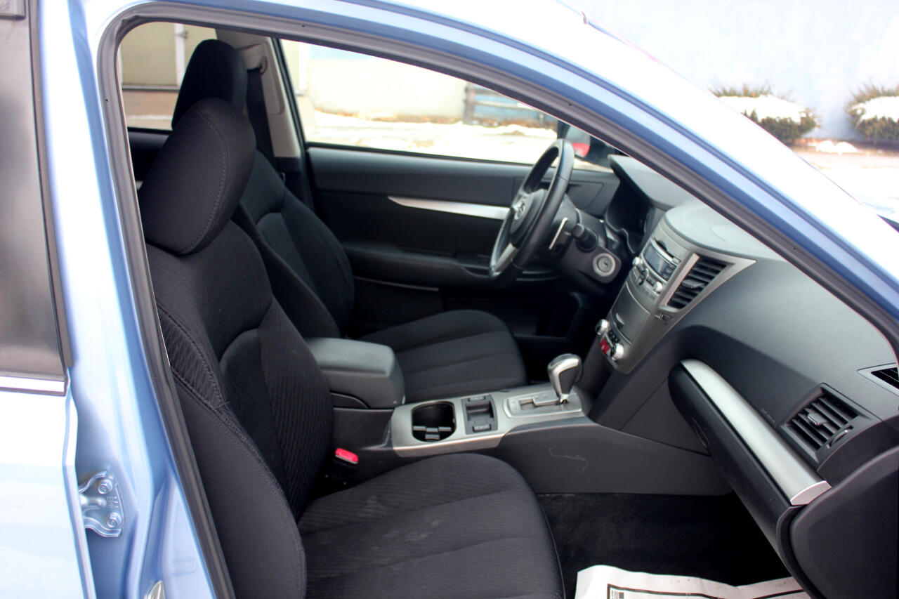 Subaru Outback 2.5i Premium 2011