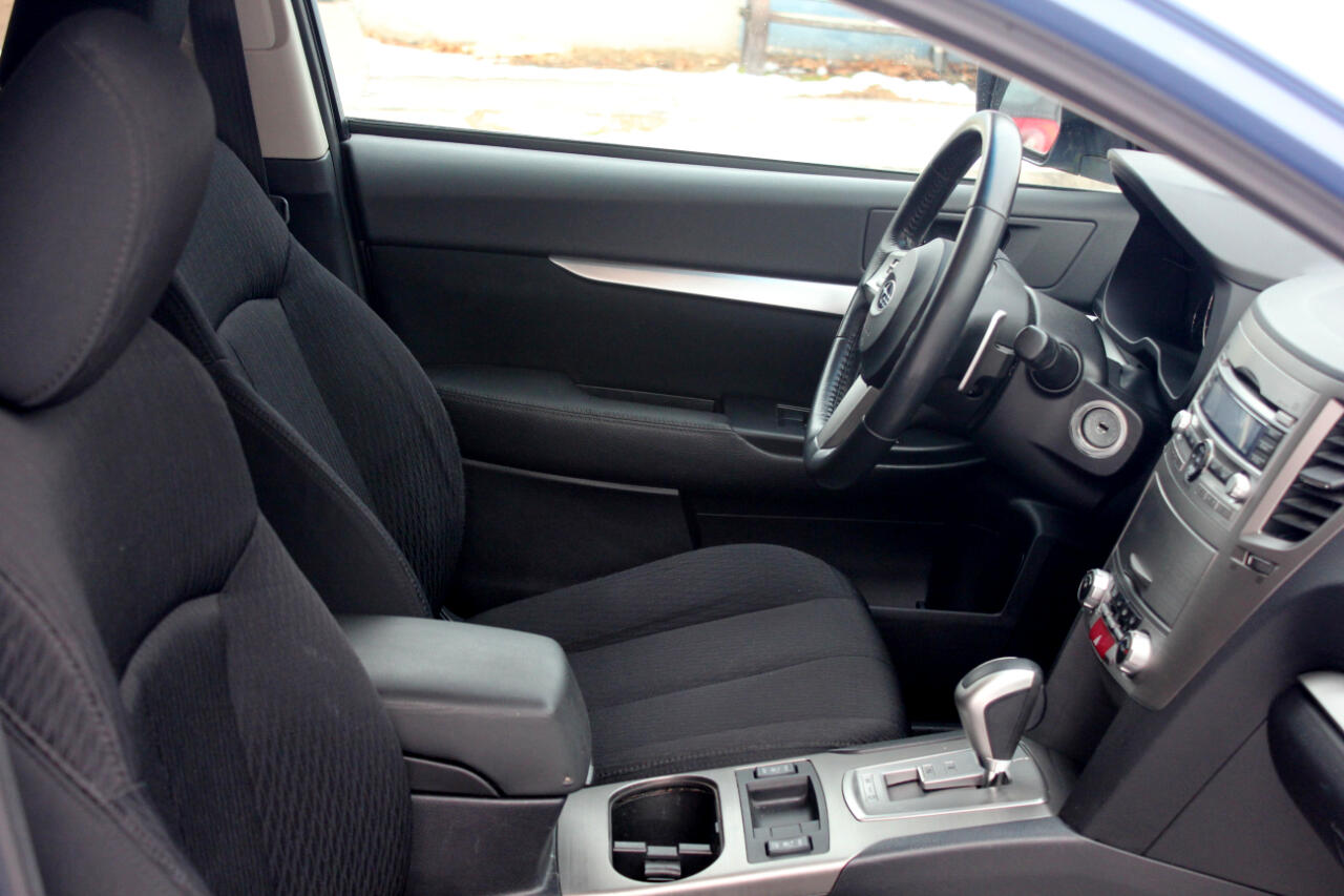 Subaru Outback 2.5i Premium 2011