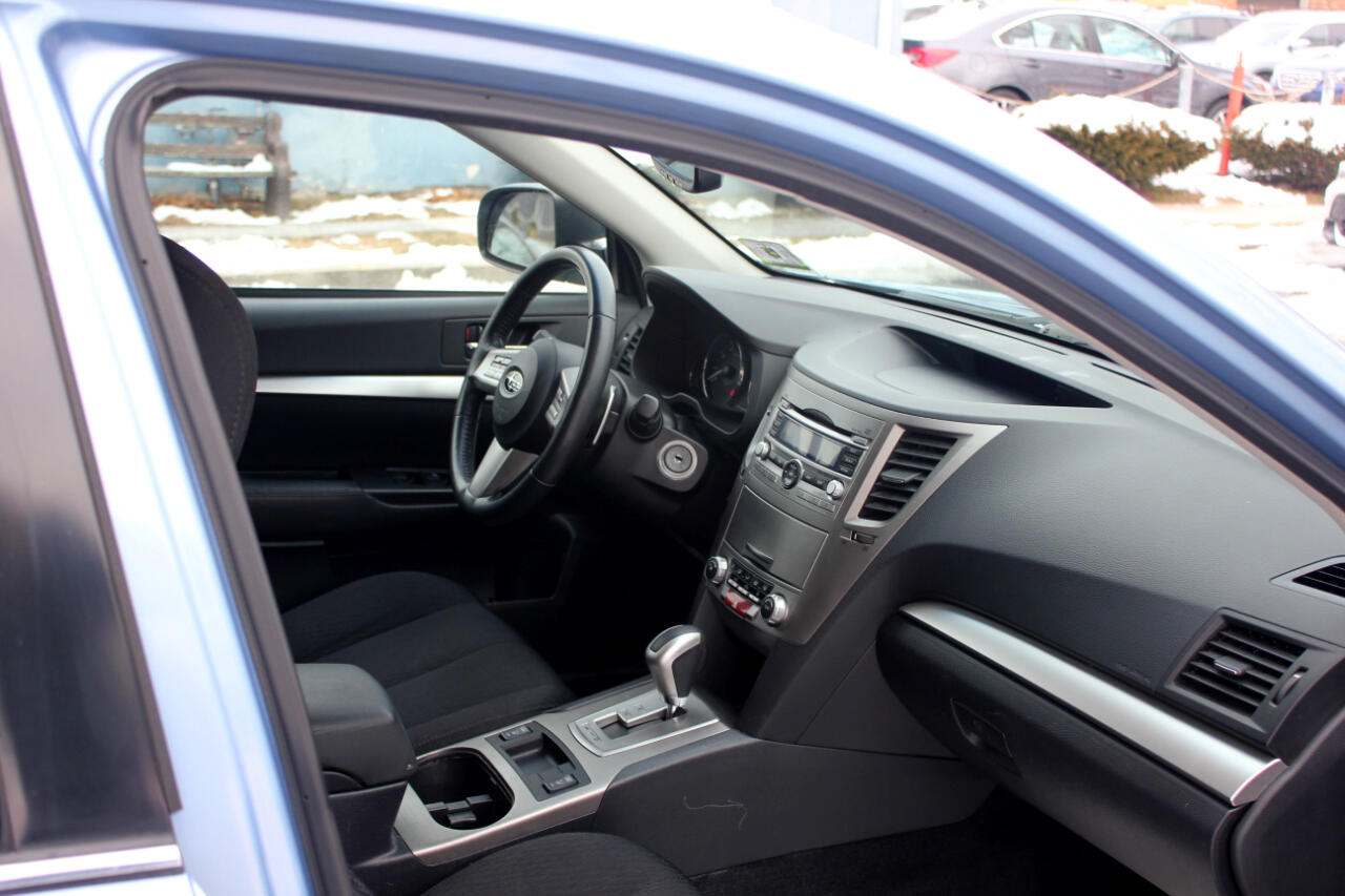 Subaru Outback 2.5i Premium 2011