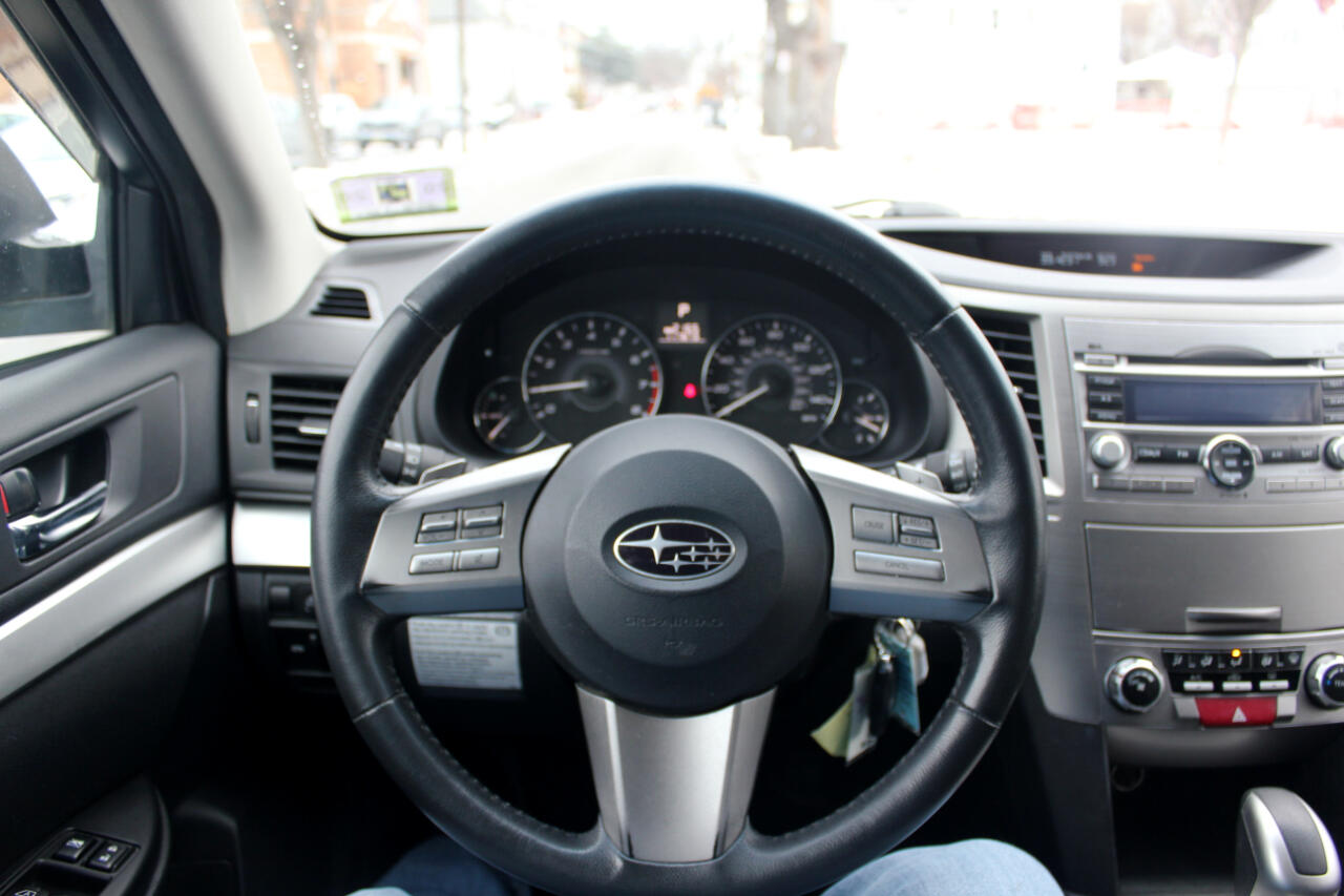 Subaru Outback 2.5i Premium 2011