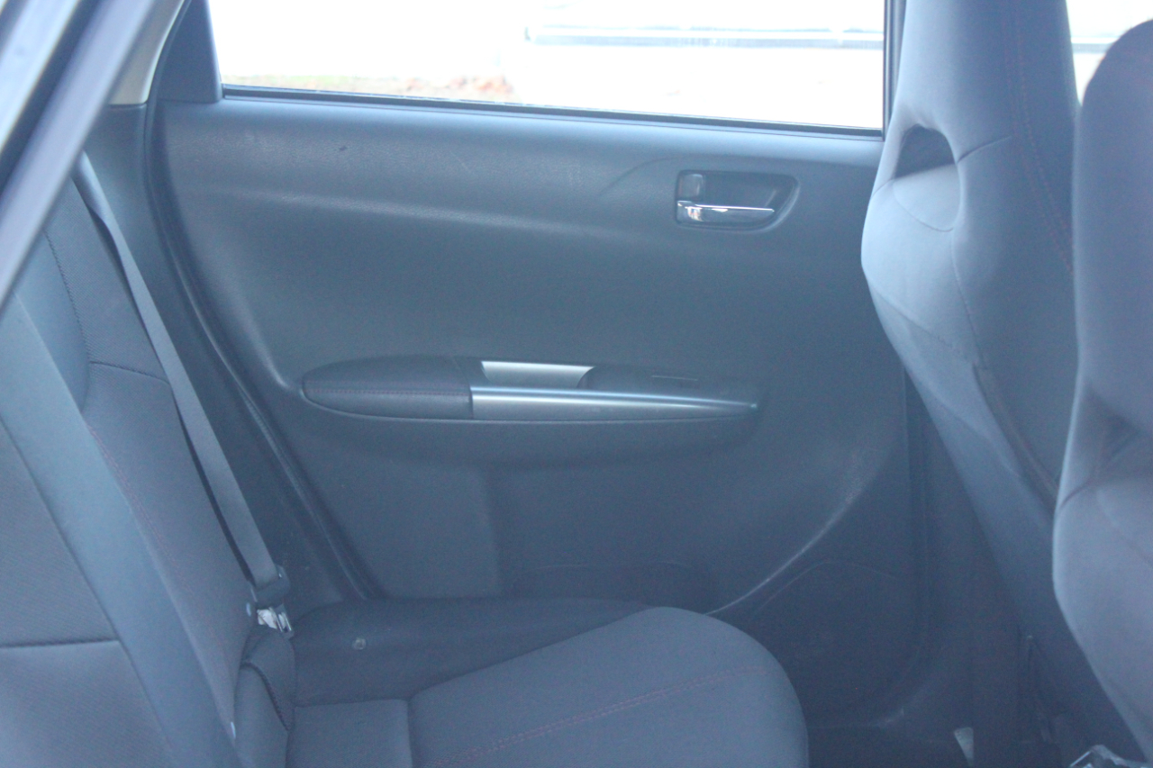 Subaru Impreza WRX 5-Door 2012