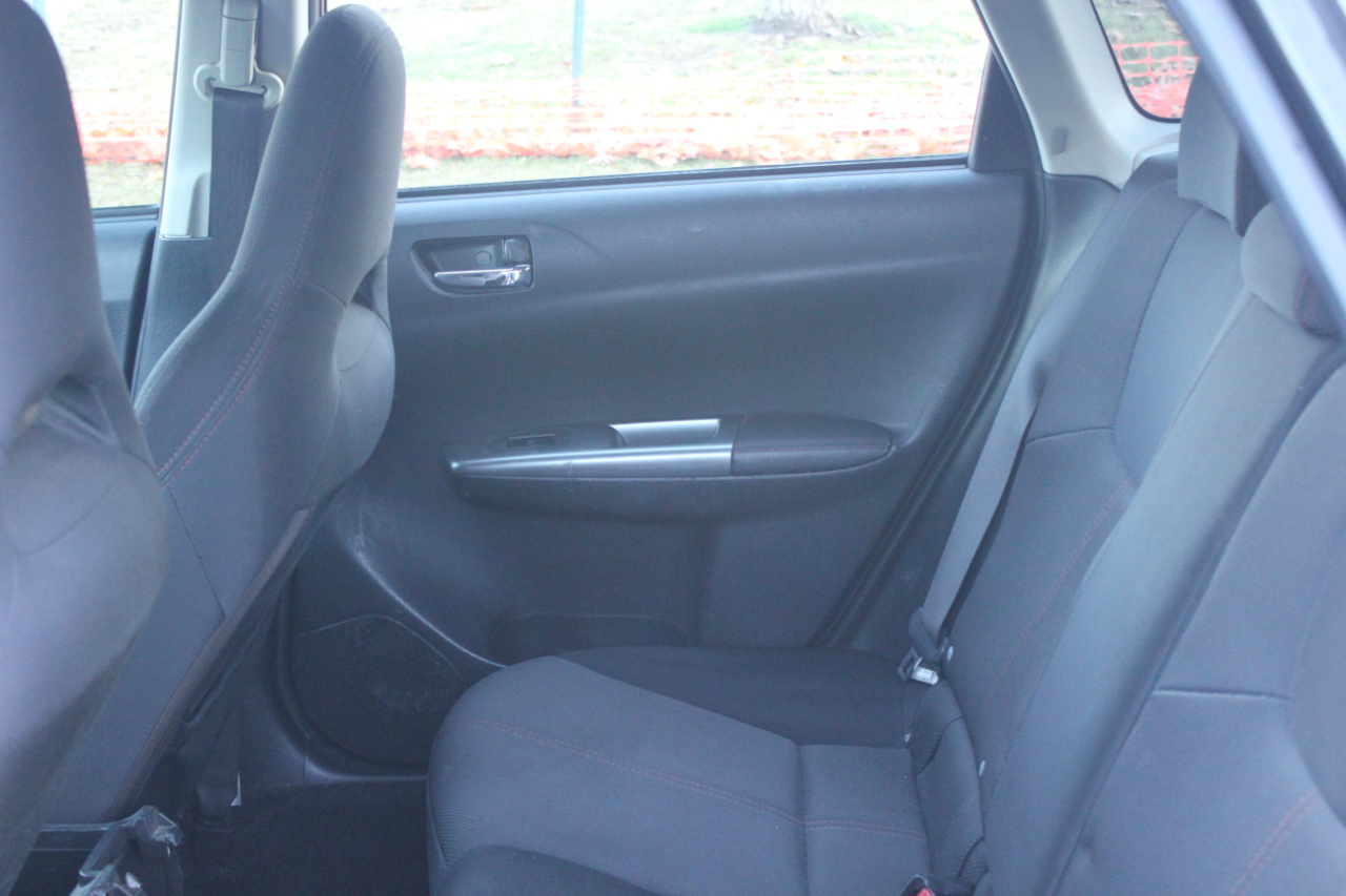 Subaru Impreza WRX 5-Door 2012