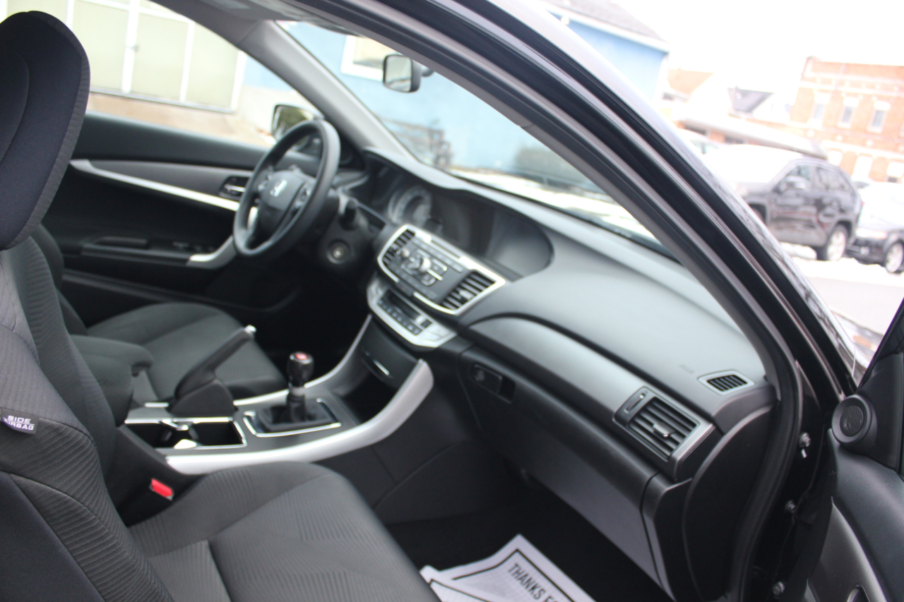 Honda Accord LX-S Coupe 6-Spd MT 2015