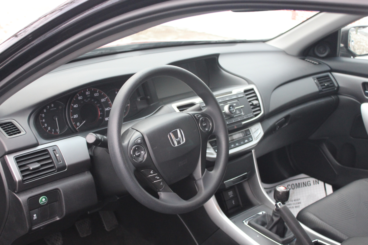 Honda Accord LX-S Coupe 6-Spd MT 2015