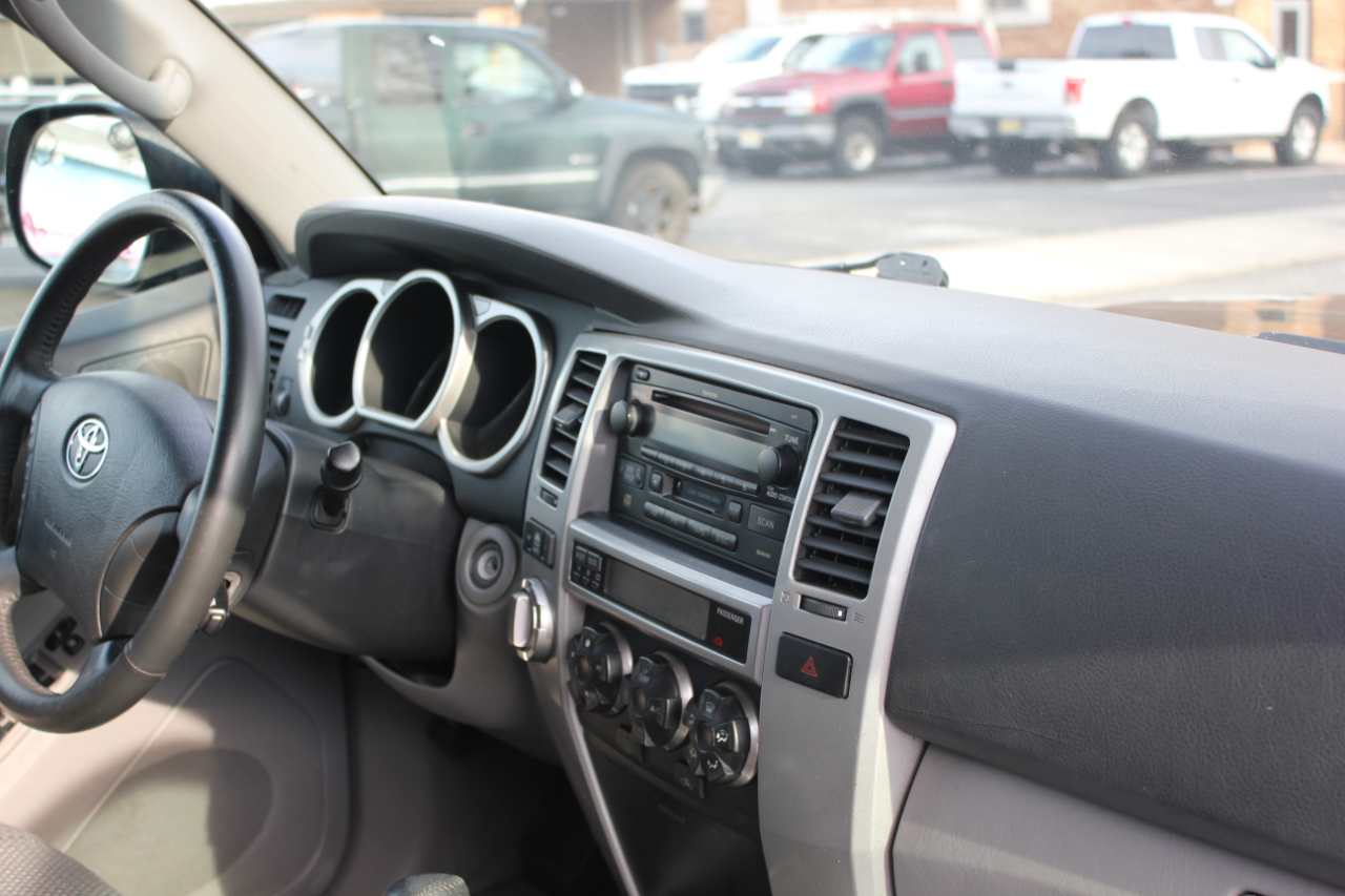 Toyota 4Runner SR5 4WD 2003