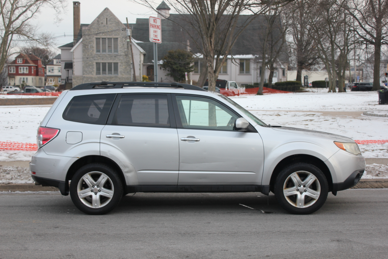 Subaru Forester 2.5X Premium 2010