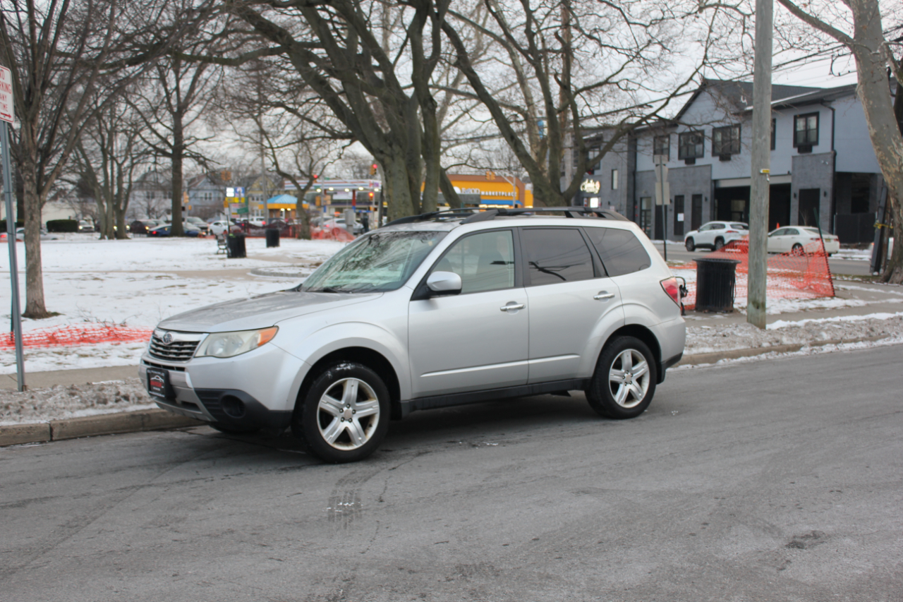 Subaru Forester 2.5X Premium 2010
