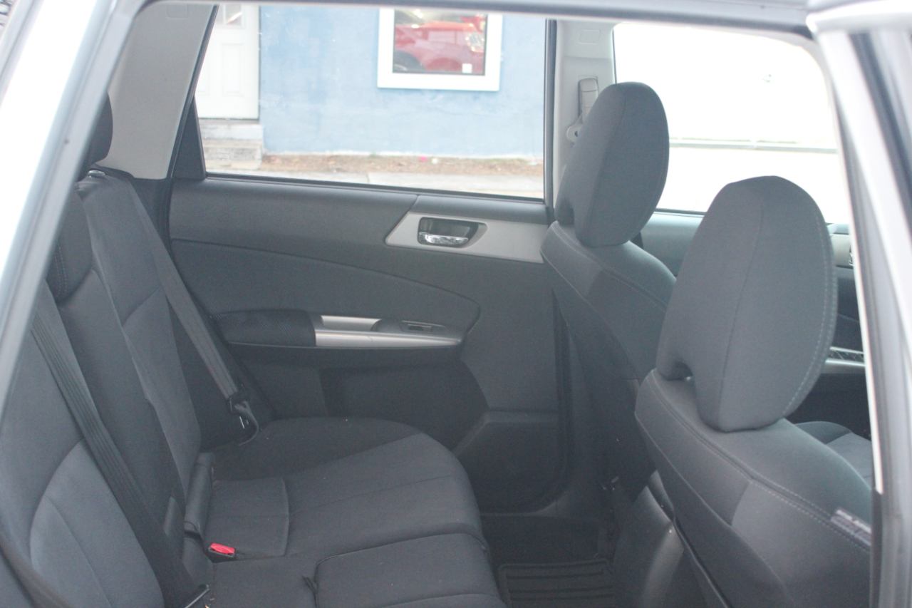 Subaru Forester 2.5X Premium 2010