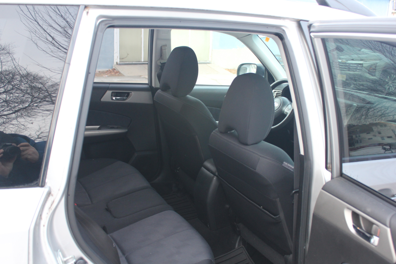 Subaru Forester 2.5X Premium 2010