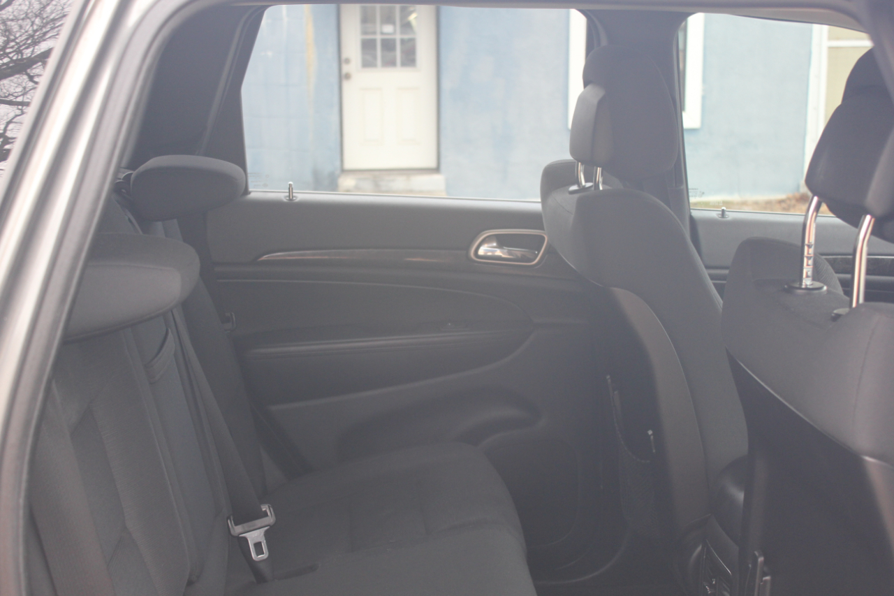 Jeep Grand Cherokee Laredo 4WD 2012