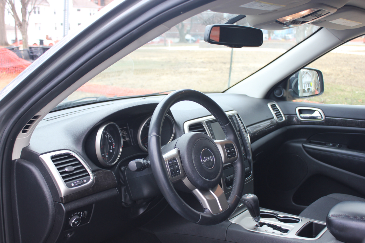 Jeep Grand Cherokee Laredo 4WD 2012