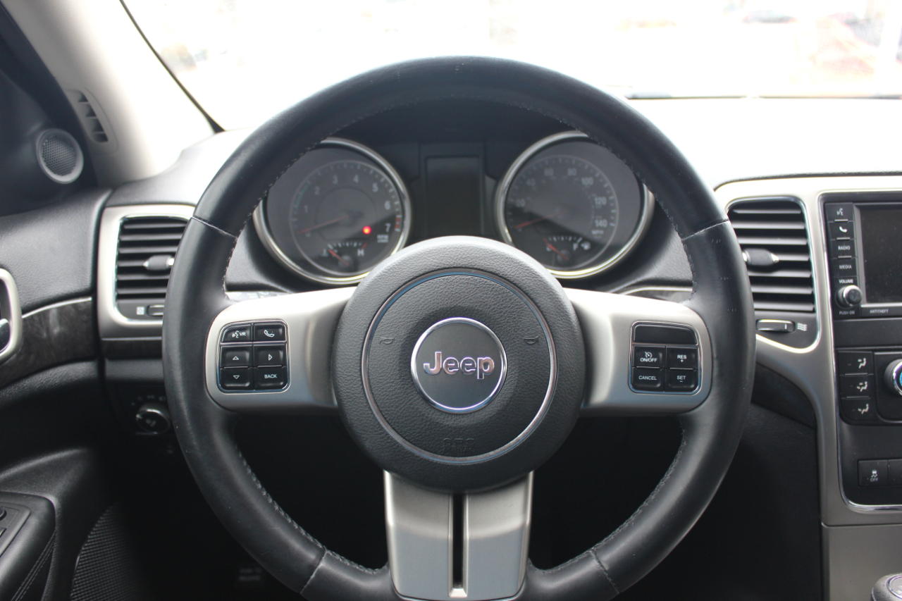 Jeep Grand Cherokee Laredo 4WD 2012