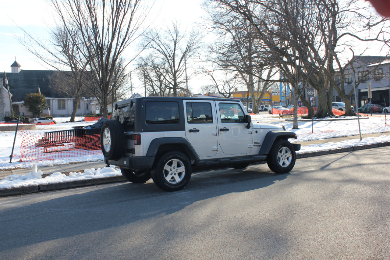 Jeep Wrangler Unlimited Sport 4WD 2012