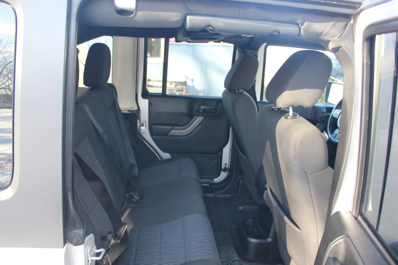 Jeep Wrangler Unlimited Sport 4WD 2012