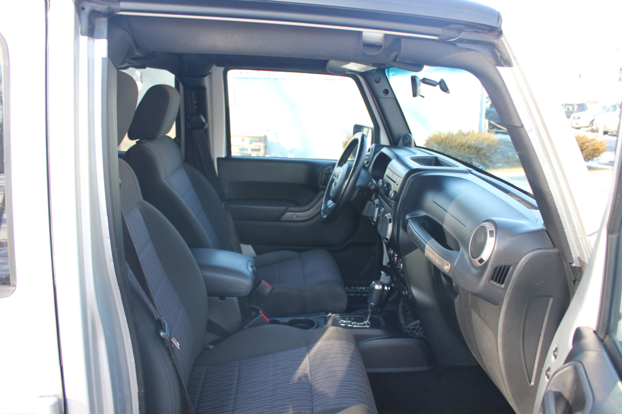 Jeep Wrangler Unlimited Sport 4WD 2012