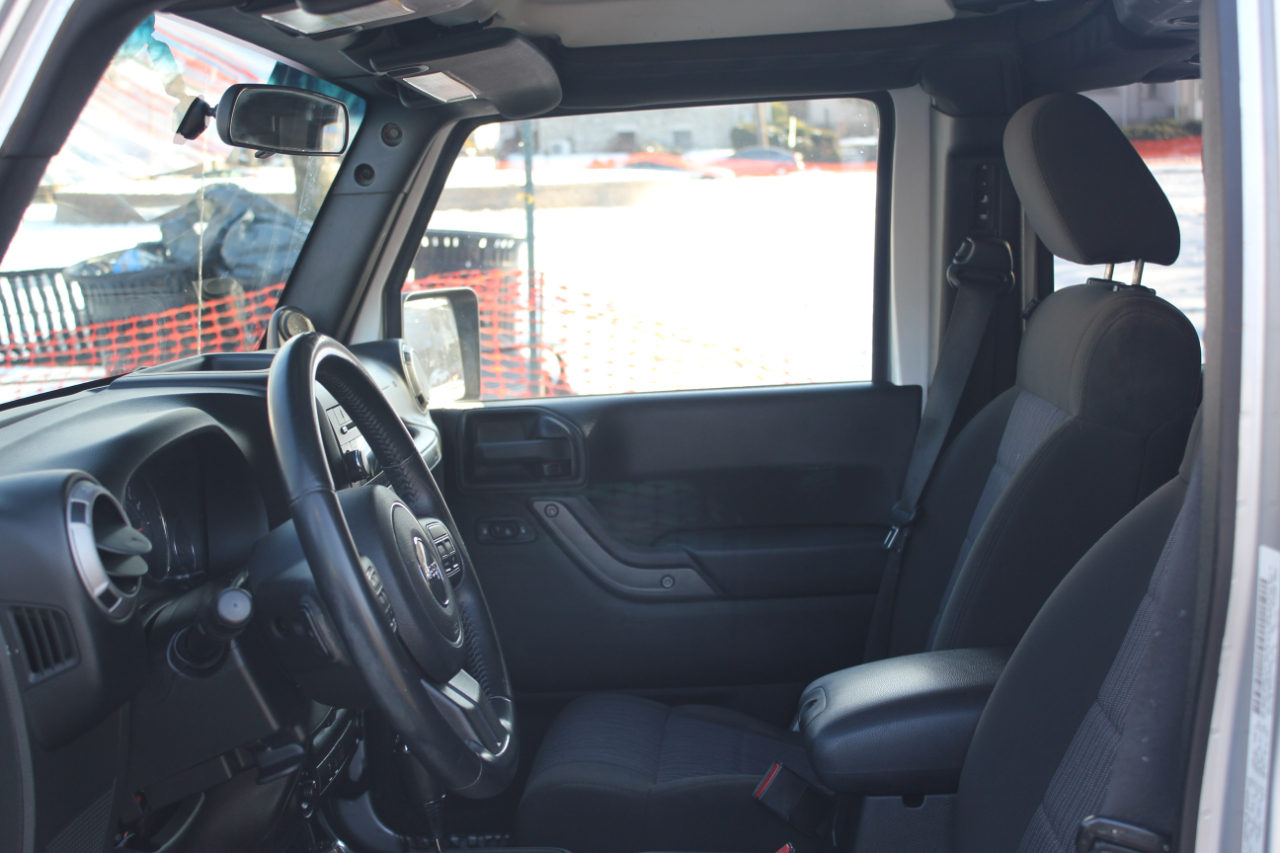 Jeep Wrangler Unlimited Sport 4WD 2012