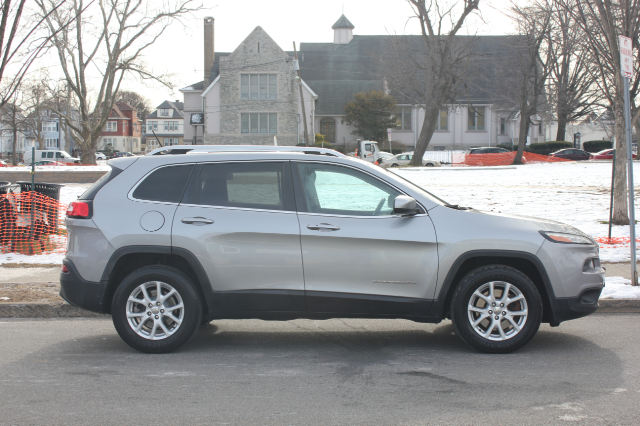 Jeep Cherokee Latitude 4WD 2015