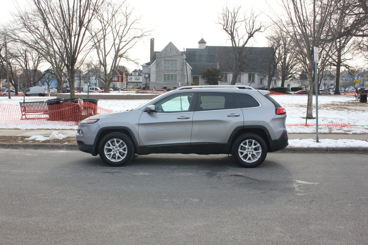 Jeep Cherokee Latitude 4WD 2015