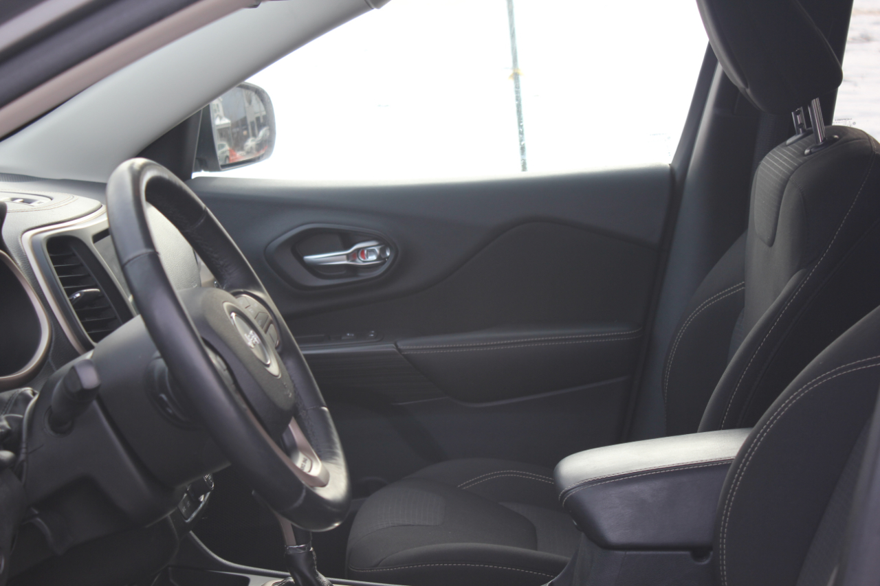 Jeep Cherokee Latitude 4WD 2015