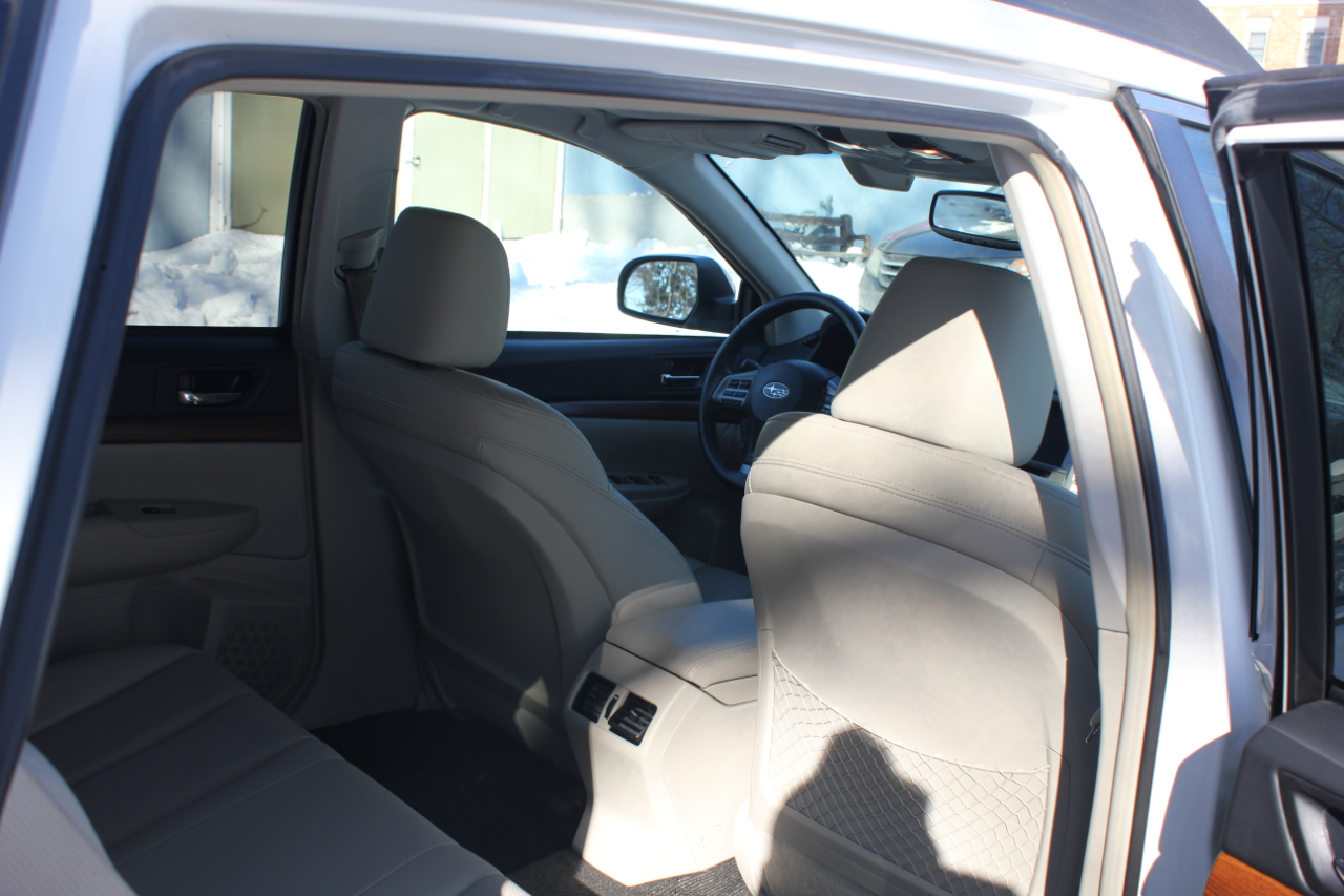 Subaru Outback 3.6R Limited 2014