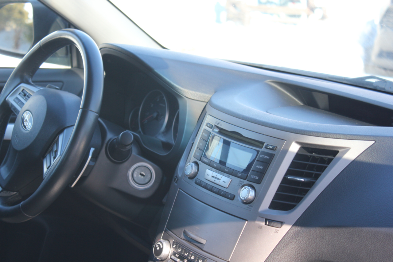 Subaru Legacy 2.5i Premium 2013