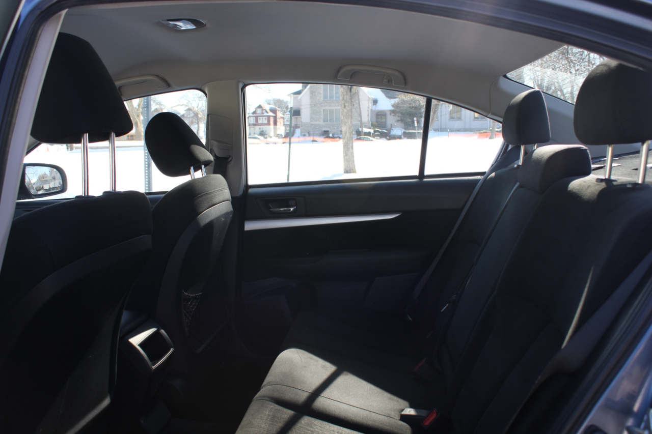 Subaru Legacy 2.5i Premium 2013