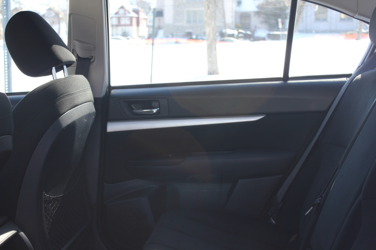 Subaru Legacy 2.5i Premium 2013