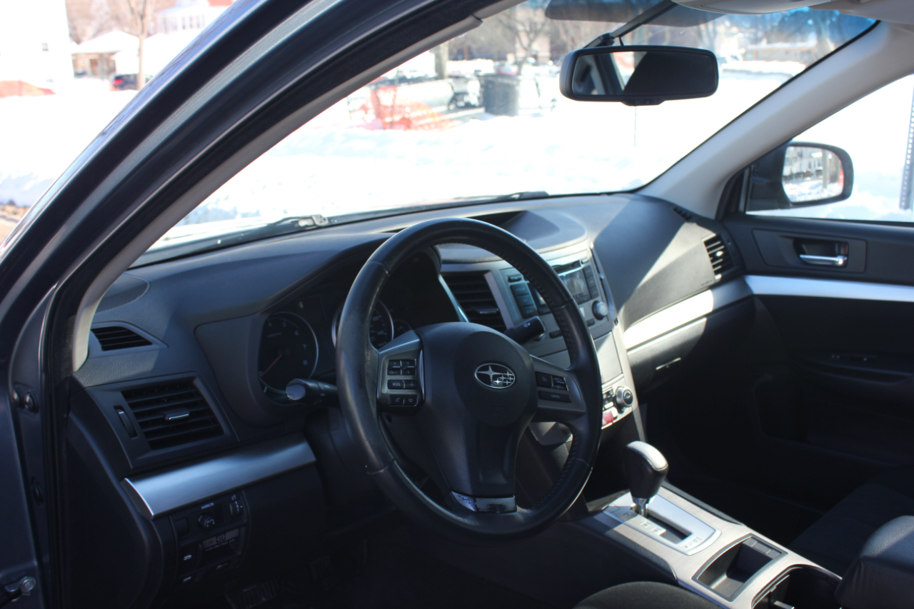 Subaru Legacy 2.5i Premium 2013