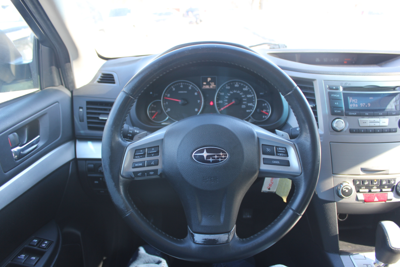 Subaru Legacy 2.5i Premium 2013